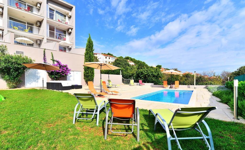 Bretia Apartments سوتيفان المظهر الخارجي الصورة
