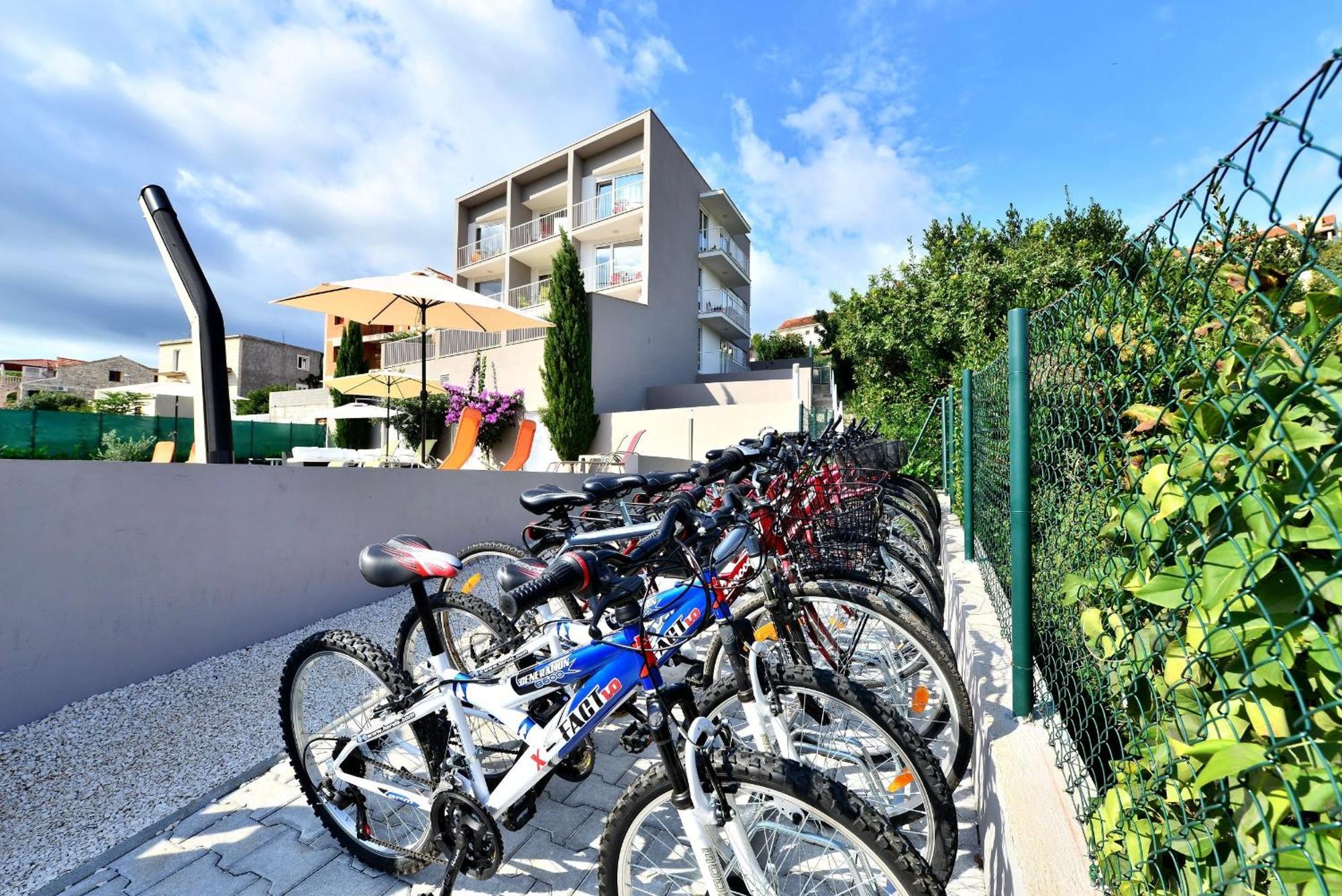 Bretia Apartments سوتيفان المظهر الخارجي الصورة