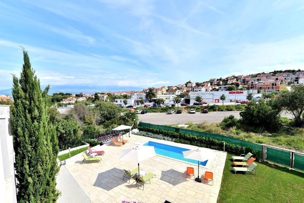 Bretia Apartments سوتيفان الغرفة الصورة