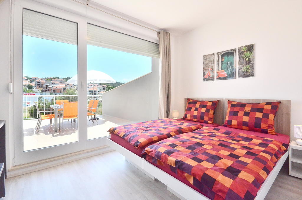 Bretia Apartments سوتيفان الغرفة الصورة