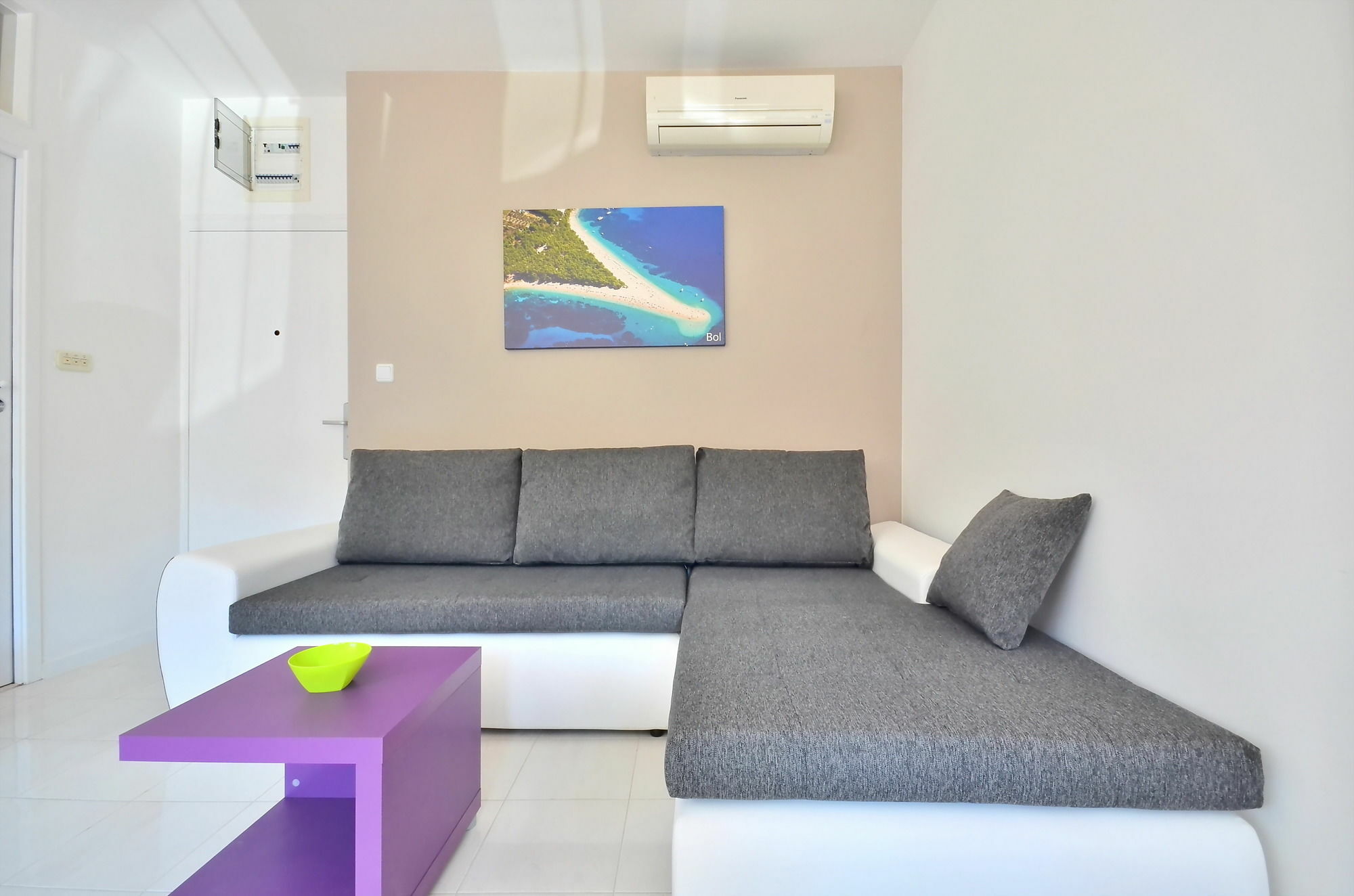 Bretia Apartments سوتيفان المظهر الخارجي الصورة